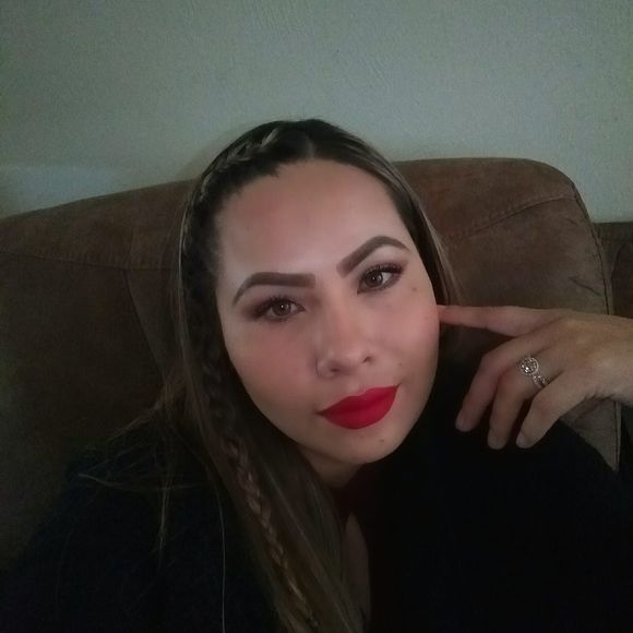 Meet your Posher, Roxana - Picture 1 of 1